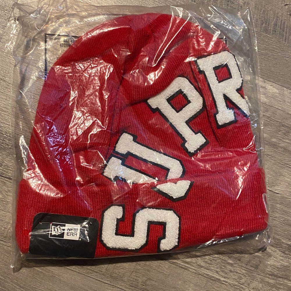 Supreme Big Arc Beanie